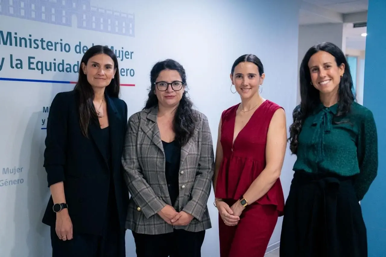Encuentro con el Ministerio de la Mujer